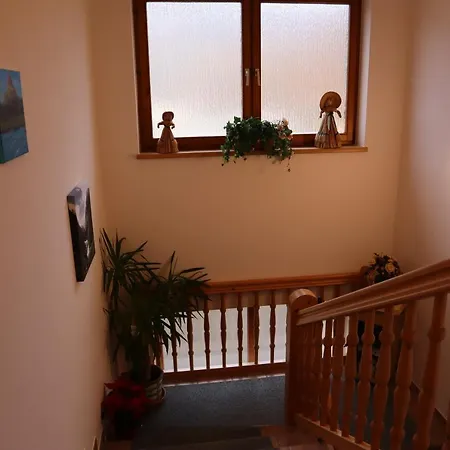 Landhaus-appartements Warraich שלאדמינג