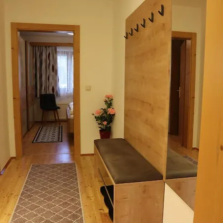 Apartment Landhaus-appartements Warraich *