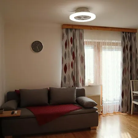 Landhaus-appartements Warraich * シュラートミンク