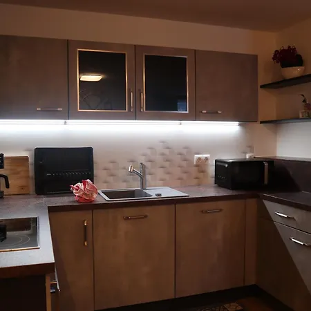 Landhaus-appartements Warraich Apartamento *