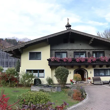 Landhaus-appartements Warraich Apartment Schladming