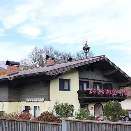 Landhaus-appartements Warraich *