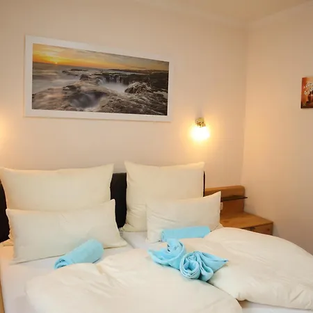 Landhaus-appartements Warraich