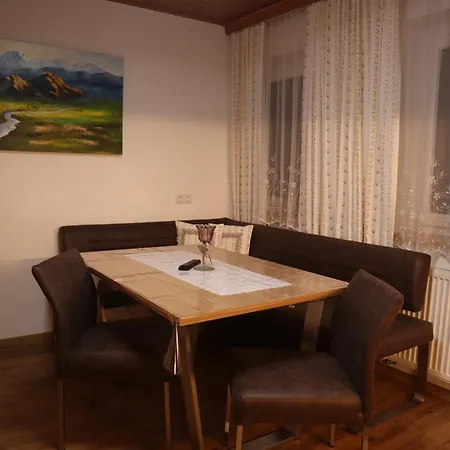 Apartment Landhaus-appartements Warraich *