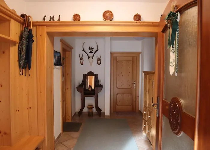 公寓 Landhaus-appartements Warraich 斯拉德明