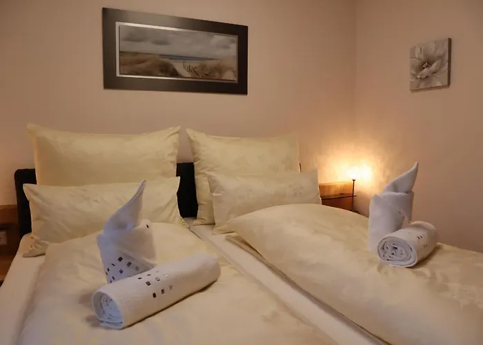 Landhaus-appartements Warraich