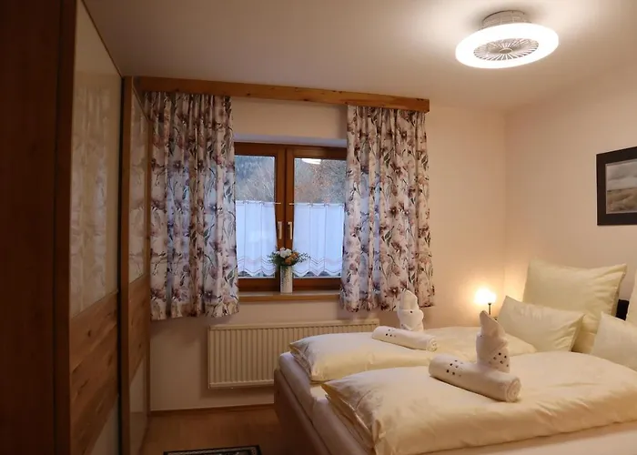 Landhaus-appartements Warraich * 斯拉德明