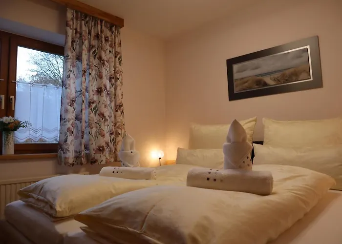 Landhaus-appartements Warraich Apartment *