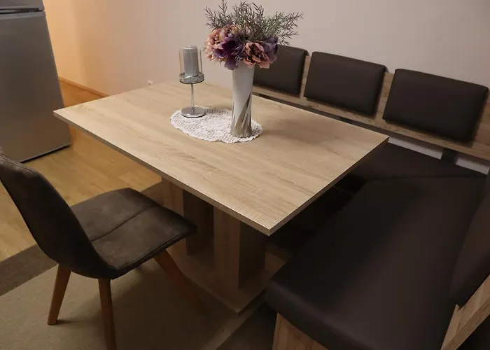 Landhaus-appartements Warraich *