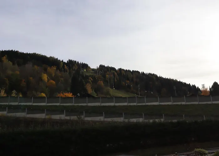 Landhaus-appartements Warraich